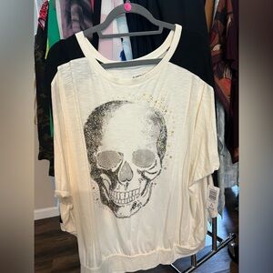 Torrid Cream Graphic T-Shirt